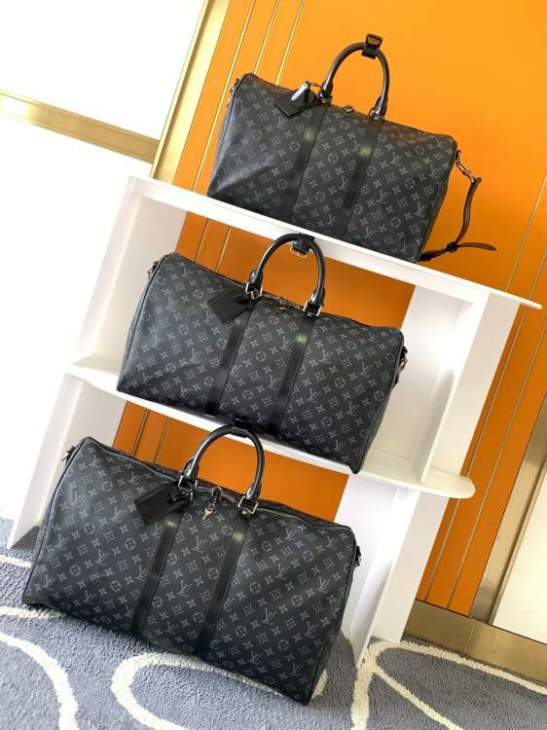 Picture of Louis Vuitton Mens Bags _SKUfw145877718fw